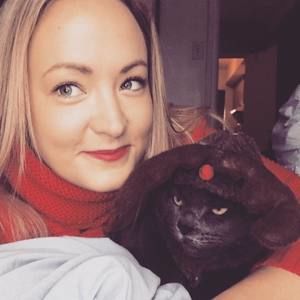 Meet your Posher, Joelle